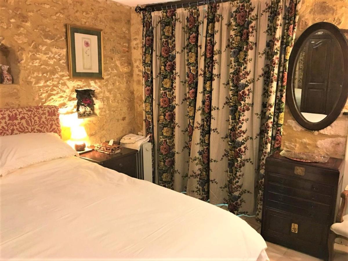 Chambres D'Hotes Les Coustilles Saint-Alvère Eksteriør bilde
