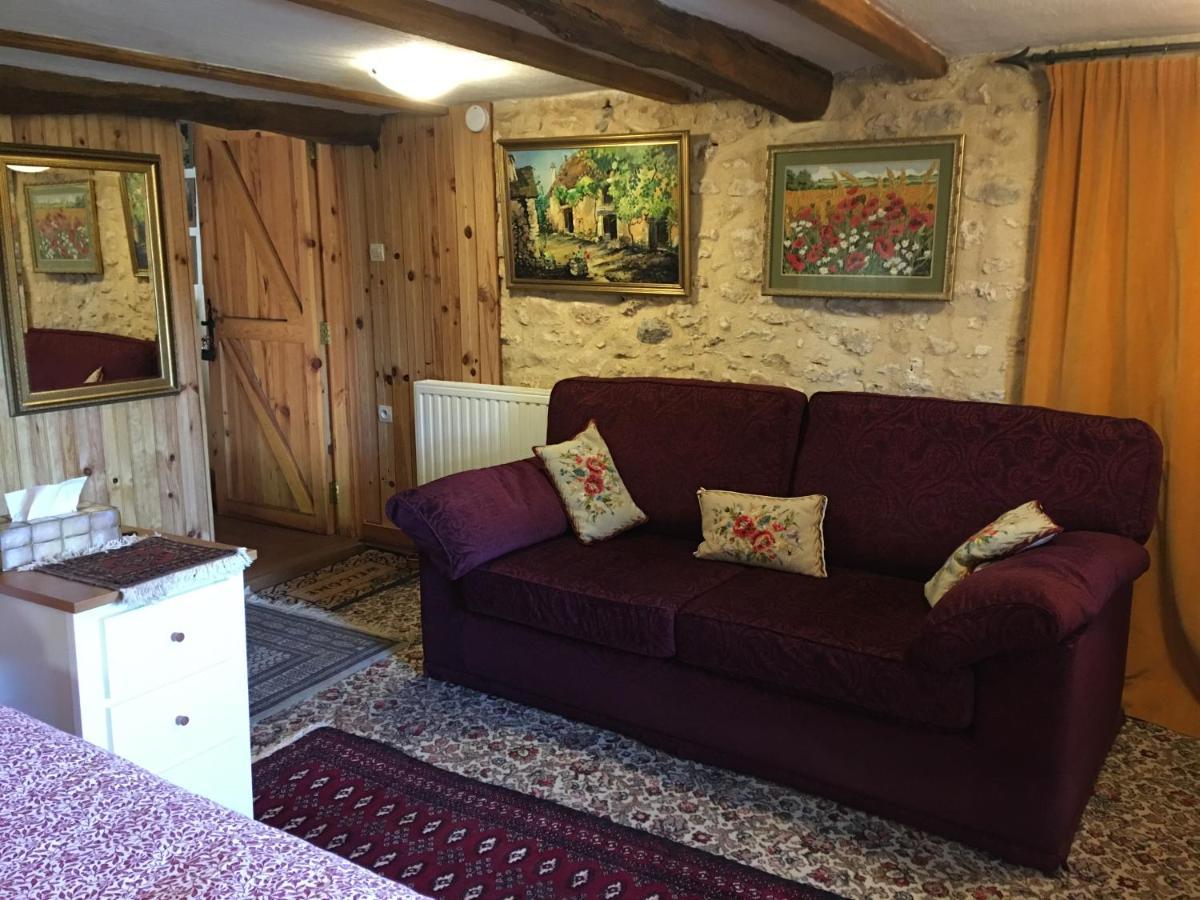Chambres D'Hotes Les Coustilles Saint-Alvère Eksteriør bilde
